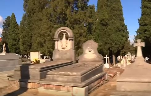 Ți se face pielea de găină! Cum arată o înmormântare pe vreme de pandemie COVID-19