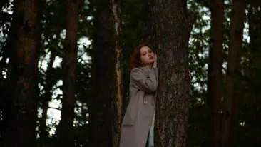 Cum să combini elemente din garderobă pentru ținute elegante și funcționale iarna asta