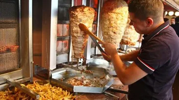 BANC | Bună ziua, vreau patru shaorme la pachet, vă rog