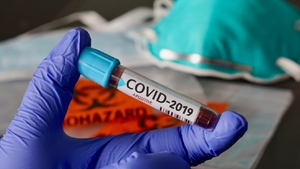 COVID-19 lovește cu putere Franța! În ultimele 24 de ore au fost raportate peste 6.000 de cazuri de infectare