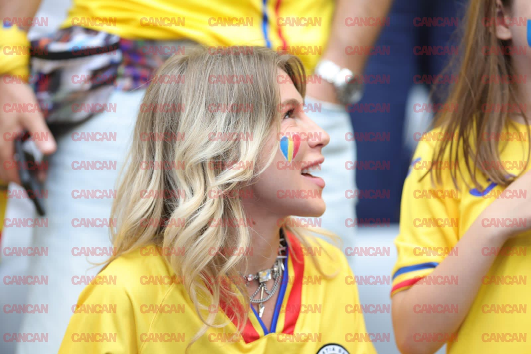 Corina Bud a susținut echipa Națională a României din tribune/ sursă foto: CANCAN.RO