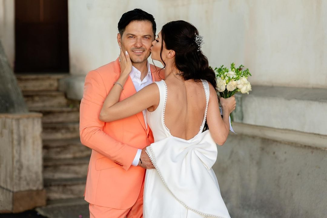 Nu e o glumă! Cât au plătit Liviu Vârciu și Anda Călin pentru 3 zile într-un resort din Santorini