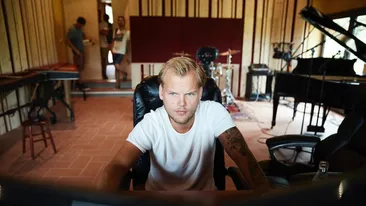 Un video cu Avicii înainte să moară a făcut înconjurul lumii! Dj-ul abia putea să-și țină ochii deschiși