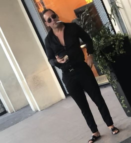 Aflat într-o scurtă vizită în România, Joseph a atras atenția la Marriott