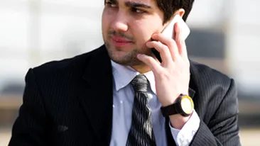 A ramas paralizat din cauza telefonului mobil