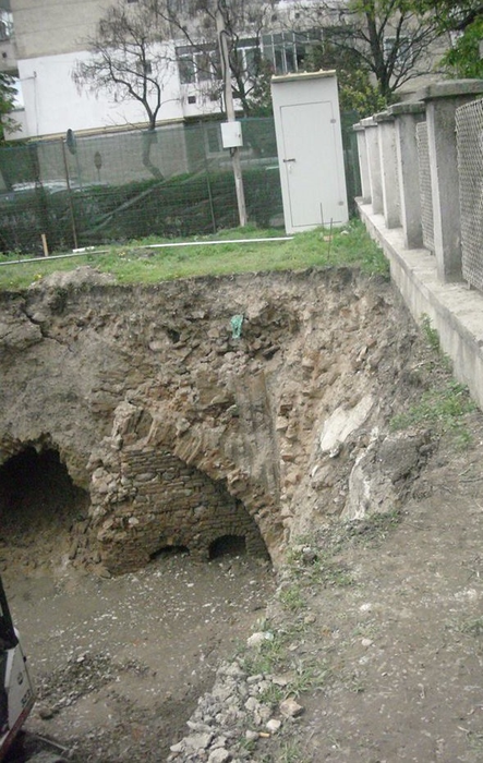 În Focşaniul de altădată existau sute de tuneluri