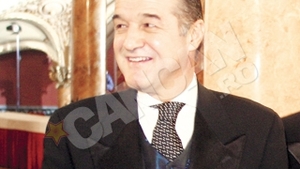 Becali se schimba mai des ca mireasa la nunta lui Borcea! Are patru tinute pentru eveniment