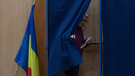 Alegeri prezidențiale 2025. George Simion vs. Nicușor Dan. Ce arată cifrele institutelor de sondare