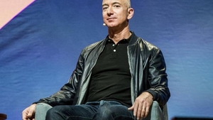Jeff Bezos și-a dus iubita într-o vacanță de lux. Cum arată „bijuteria” ținută la secret de miliardarul american