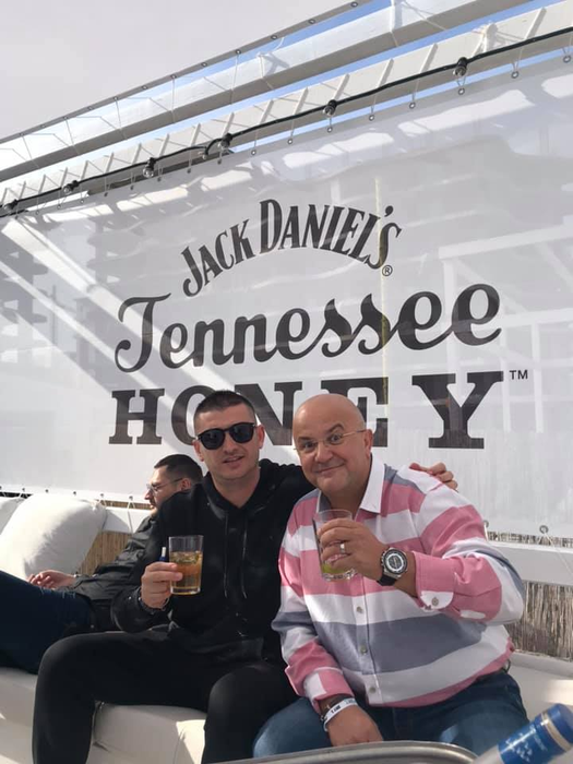 Axinte de la Vacanța Mare și-a făcut liposucţie și a slăbit 10 kilograme. Primele imagini cu actorul Florin Petrescu după intervenție