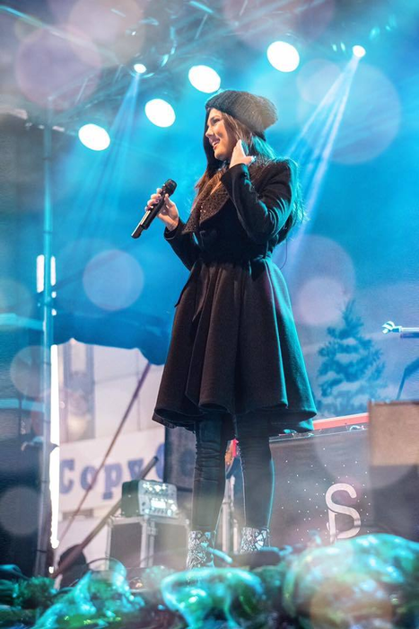 A fost criticată că s-a îngrăşat, aşa că a luat măsuri! PAULA SELING este, din nou, o cântăreaţă sexy
