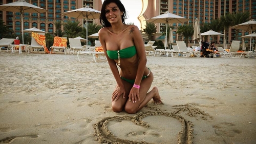 Ce se intampla in Dubai... nu ramane in Dubai, ci se continua pe scarile rulante din mall!