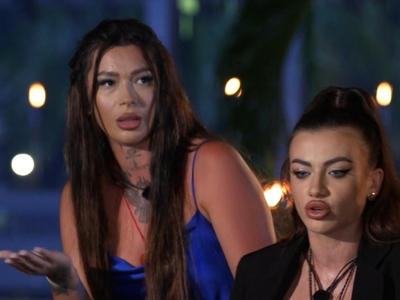 Armina și Bianca Ghiurcă, schimb de replici acide la bonfire: ”Nu îți e rușine cu bărbatul ăsta pe care îl ai?”