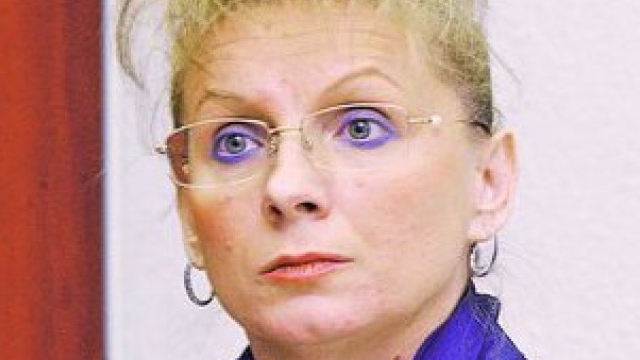 La doi ani de la dezvaluirile CANCAN.ro, fosta sefa a Secretariatului General al Guvernului a fost chemata la DNA. Afla de ce!