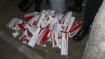 Pana unde merge mintea romanului? Au ascuns tigarile in butelia de gaz a masinii!