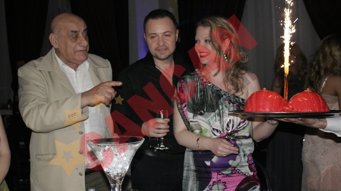 La implinirea varstei de 32 de ani, Oana Lis a primit cadou o pereche de sani