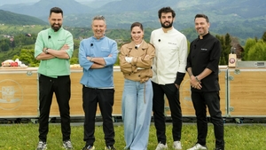 Ce poți mânca la Summer Well 2026 și cât costă. Jurații „Chefi la cuțite” și-au adus preparatele la festival
