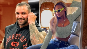 Alex Bodi nu se uită la bani atunci când vine vorba de Ema Uta! Cum a surprins-o afaceristul pe blondină în Maldive