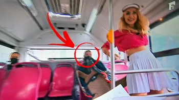 Cum a reacționat acest mexican, când a văzut-o pe Andreea Bălan în autobuz, într-o fustiță scurtă, la America Express 2023 de la Antena 1