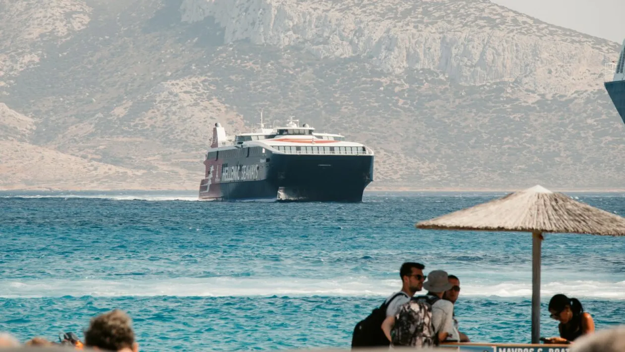 Tot ce trebuie să știi despre programul feriboturilor din Grecia 2026. Cum să cumperi bilete online