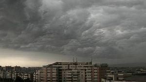 Jumătate de ţară este afectată de această informare meteo! ANM a emis o atenţionare de cod galben de furtuni