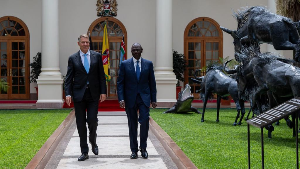 Imnul României, „remixat” de fanfara oficială din Kenya. Primire neașteptată pentru Klaus Iohannis