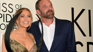 Cum și-a modificat Jennifer Lopez tatuajul făcut în timpul căsniciei cu Ben Affleck. Fanii au observat imediat schimbarea
