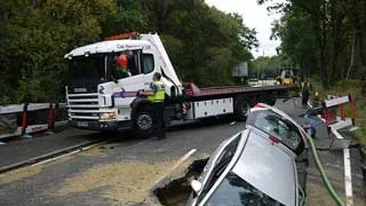 I-a inghitit asfaltul masina!