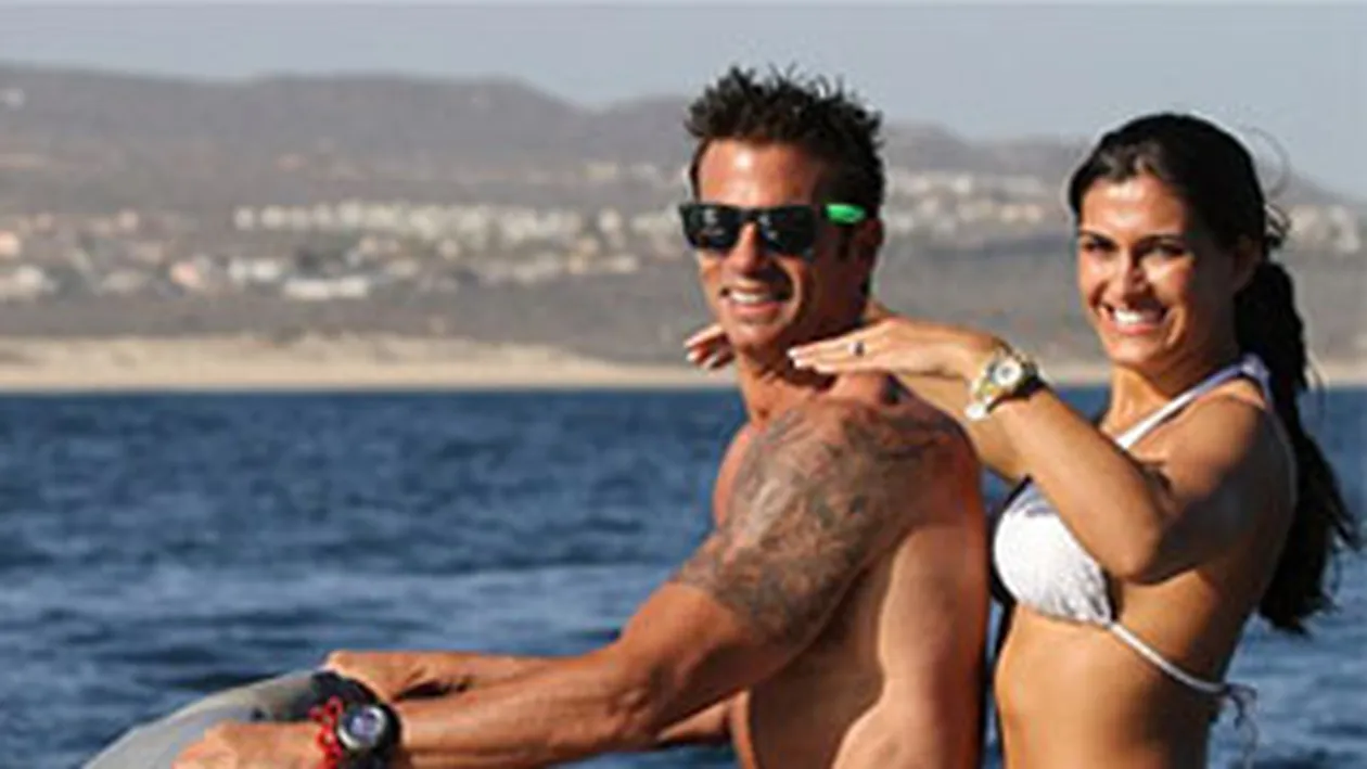 Lorenzo Lamas s-a insurat! Vezi cat de sexy e noua achizitie a actorului!