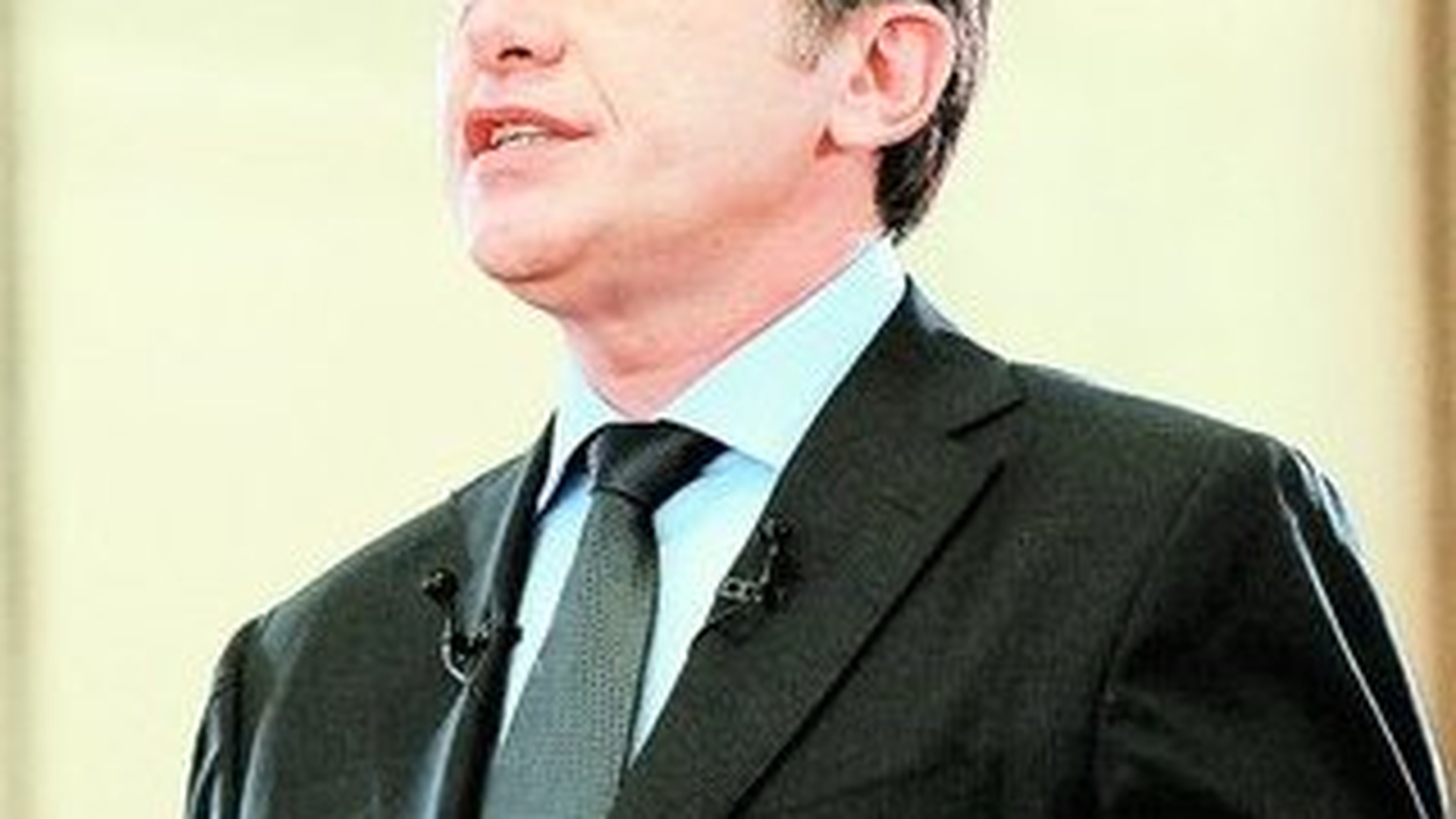 A fost investit in functie pana la sfarsitul lunii. Crin Antonescu, presedinte interimar