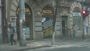 Au fost la un pas de moarte! Ce s-a intamplat in zona Mosilor din Capitala intrece orice imaginatie! Vezi ce am surpins pe camera