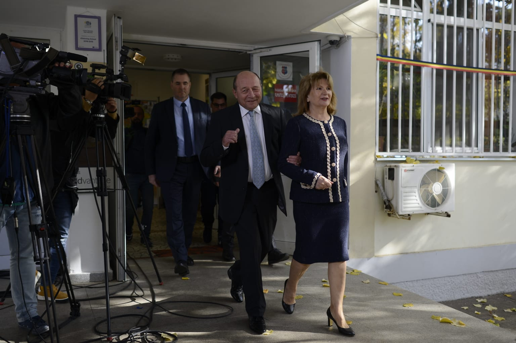 Traian Băsescu și soția