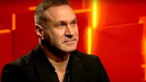 Împăcare neașteptată! Alin Oprea și cei doi copii ai săi au îngropat securea războiului: „Nu schimbă trecutul, dar vindecă prezentul”