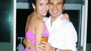 Si-a luat pauza de la casnicie, dar nu si de la pribegie! Adi Mutu a dus acasa doua fete, dupa o noapte de pomina in club