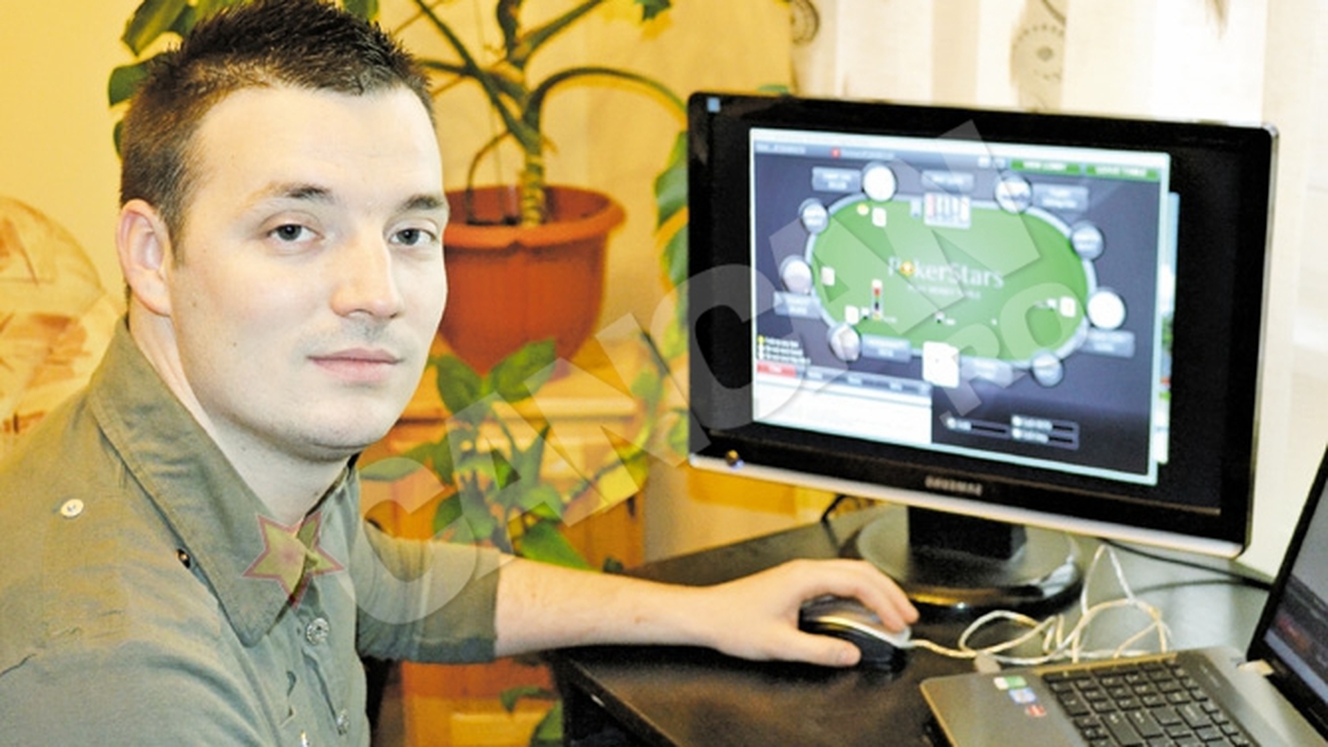 Povestea incredibila a unui tanar din Cluj care s-a calificat gratuit la super-turneul Caribbean Adventure din Bahamas!  Joaca poker in paradis!