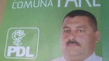 Telenovelă de zile mari la o primărie din Vaslui. Vicele a fugit de acasă cu verişoara Alinuţa