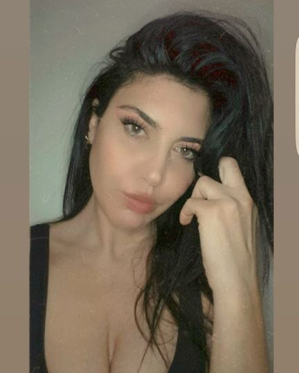 Mircea Moldovan de la Insula Iubirii și-a asumat relația cu o brunetă focoasă: “Familie. Te iubesc” | FOTO