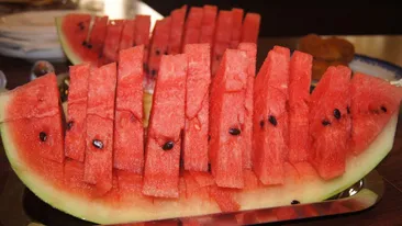 Producătorii de pepeni din Dăbuleni se plâng că sunt sabotaţi