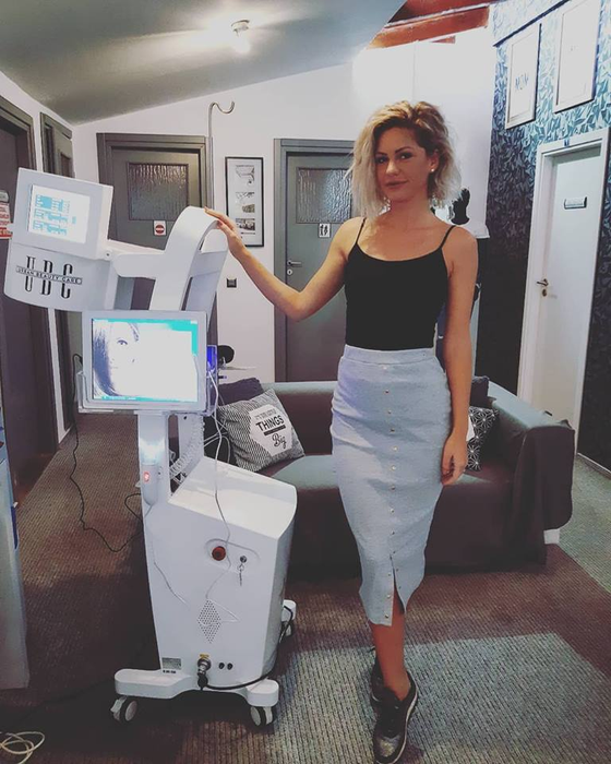 Cu cine a fost fotografiată Hannelore de la “Insula Iubirii” după divorțul de Bogdan