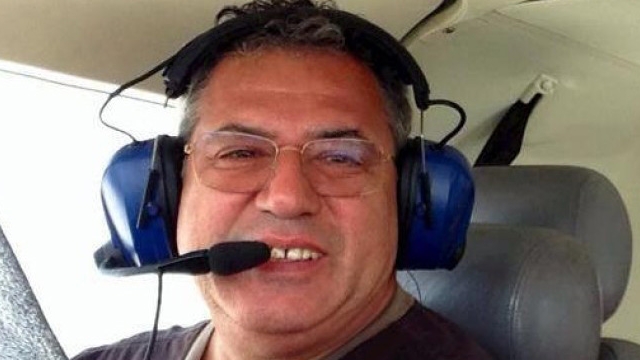 IMAGINI CU IMPACT EMOTIONAL : +18! Primele fotografii cu Adrian Iovan prins intre fiarele aeronavei