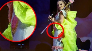 “Bombă” în showbiz: Delia Matache e gravidă?! Imagini cu burtica la ultimul concert Acadelia de la Timișoara