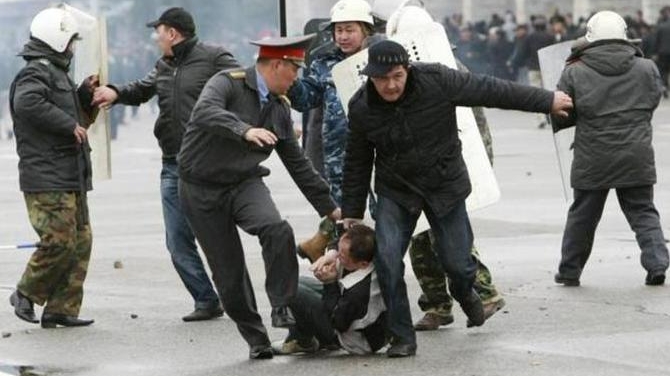Revolutie insangerata