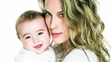 Guvernul a decis! Mamele vor putea alege cat vor sta acasa pentru ingrijirea copilului: un an sau doi!