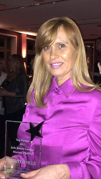 Mariana Pfeiffer: "Toate pornesc din Univers. Karma funcționează" (Foto: Facebook)