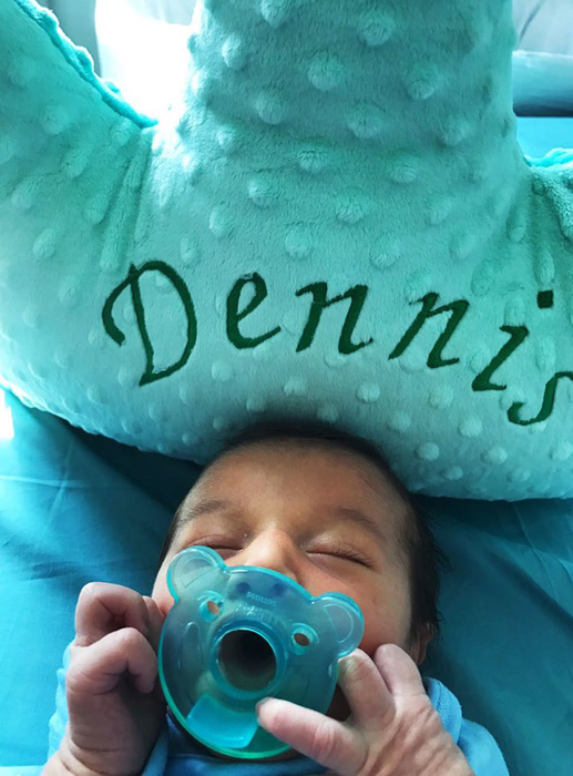 Dennis Matias s-a născut pe 10 august