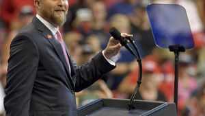 Omul lui Donald Trump vine să îl susțină pe Călin Georgescu. Ce specializare are Brad Parscale