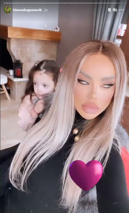 Bianca Drăgușanu, vacanță de poveste la munte cu Gabi Bădălău și gașca de prieteni: “Binecuvântată”. Alături îi este fosta soție a lui Alex Bodi și fetița cea mică | FOTO