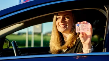 Categoria de tineri din România care pot face școala de șoferi gratis. Cine acoperă finanțarea