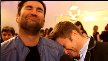 Cascadorii rasului cu Smiley si Bartos. Explicatia logica pentru care Smiley nu are nici acum iubita, desi are toate calitatile