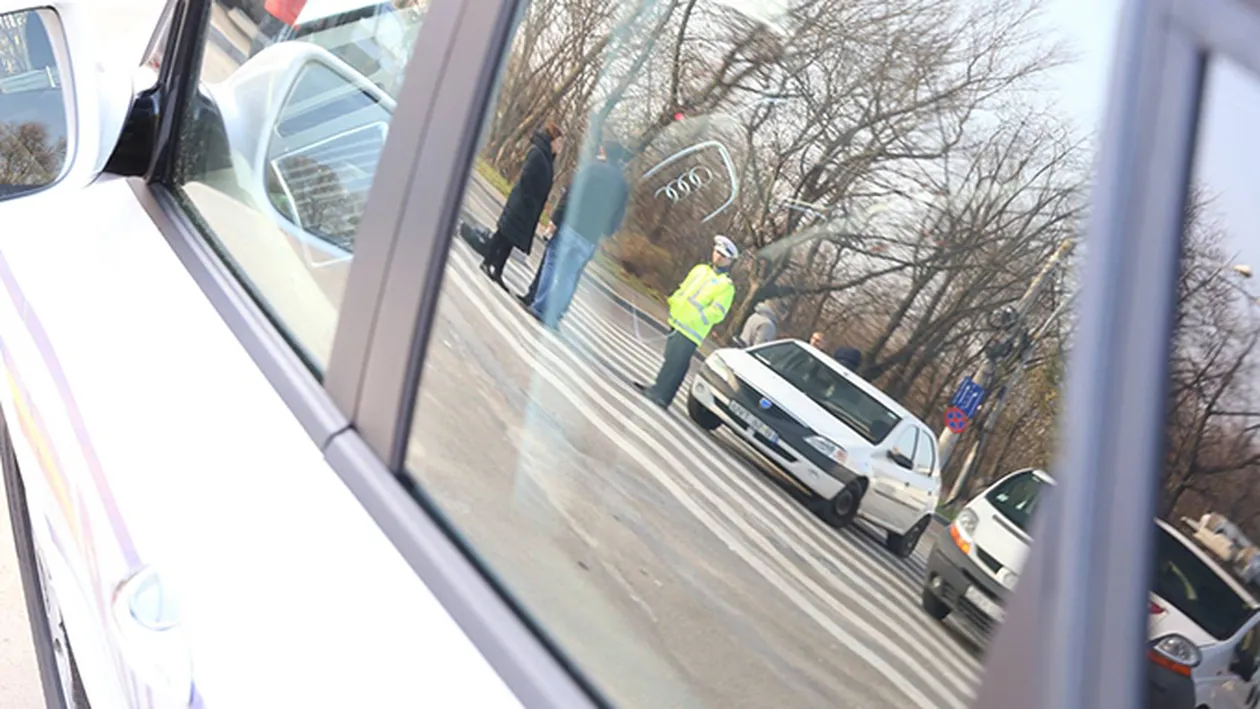 A gonit pe DN2! Viteza cu care conducea când l-a oprit Politia